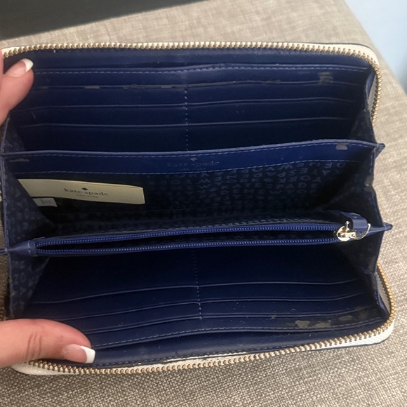 Kate Spade Two-Tone Blue and White Wallet - Picture 2 of 3